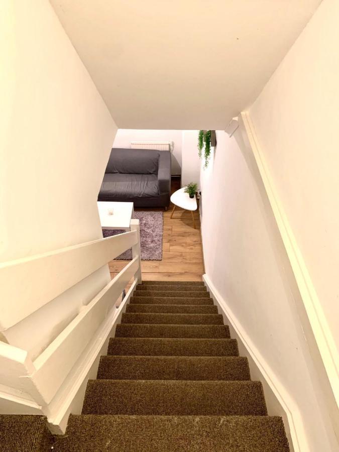 Private Bedrooms In A Flat! Home Away From Home! Shared Bathroom Londres Extérieur photo
