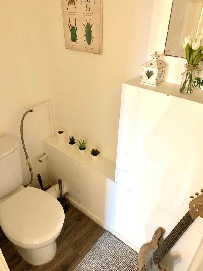 Private Bedrooms In A Flat! Home Away From Home! Shared Bathroom Londres Extérieur photo